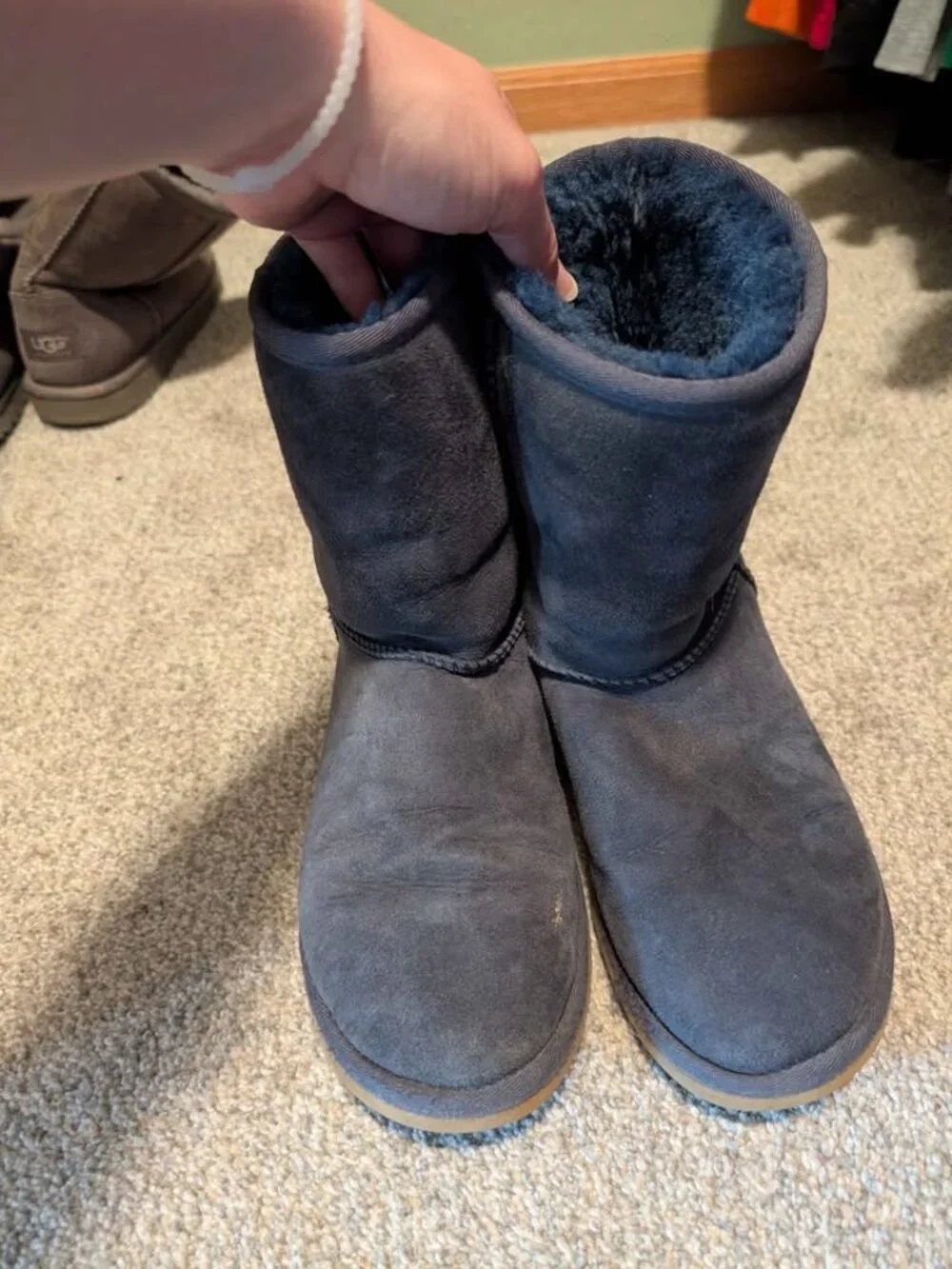 Navy uggs boots kids size 6/women's 7.5